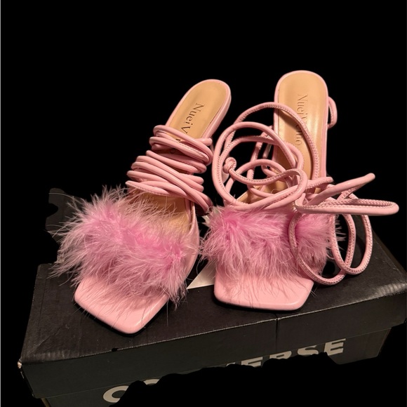 🦋Pink Feathered Women's Heels✨7.5 - Picture 3 of 4